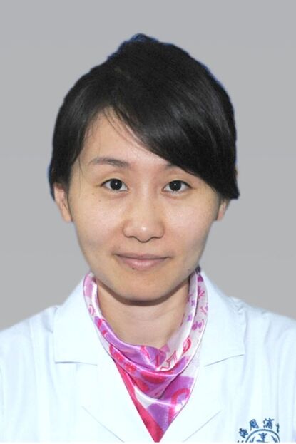 朱倩  副主任医师、副教授